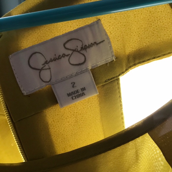 Jessica Simpson size 2 - Picture 3 of 5